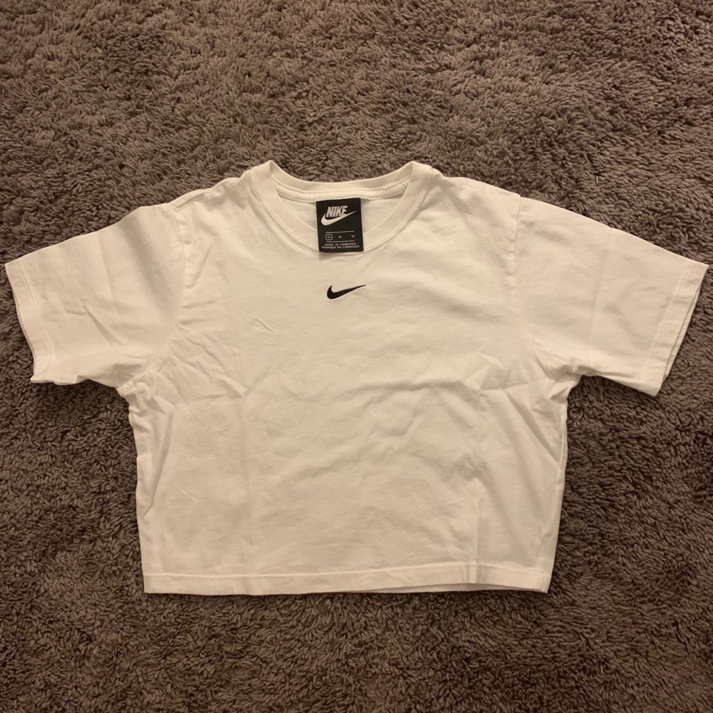 Nike Cropped T-Shirt